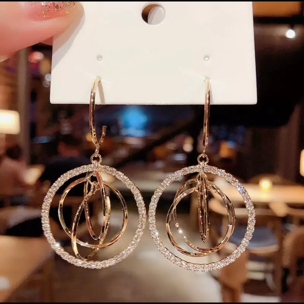 Sphere hoop earrings with rhinestones